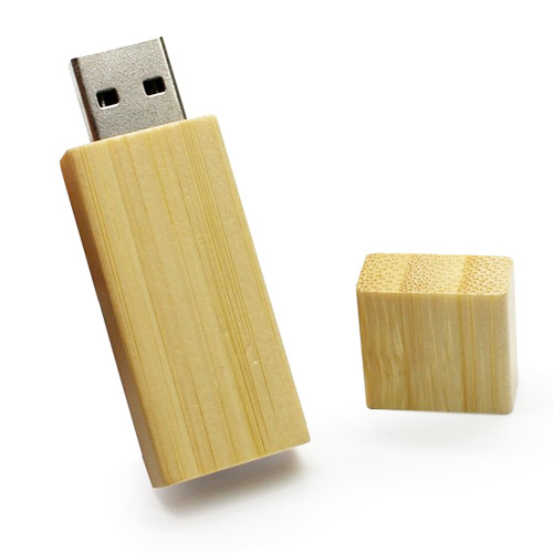 Pen Drive de Madeira Com Tampa 